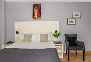 Classic Room | 1 bedroom, minibar, free WiFi, bed sheets