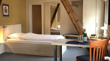 Chambre Standard avec lits jumeaux | Bureau, rideaux occultants, chambres insonorisées, Wi-Fi gratuit