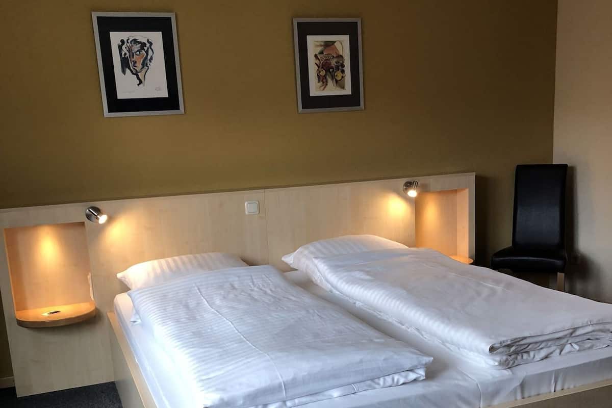 Desk, blackout drapes, soundproofing, WiFi (free)