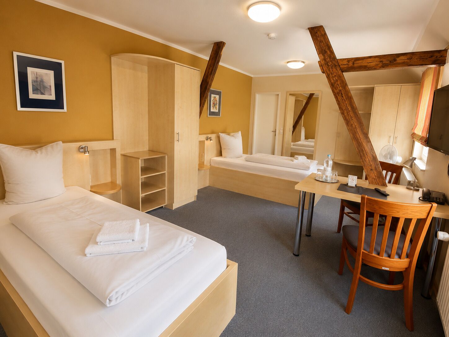 Twin Room, Private Bathroom | Desk, blackout drapes, soundproofing, free WiFi
