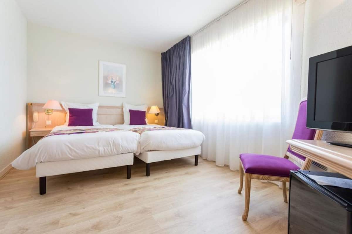 Chambre Triple Confort, 3 lits une place