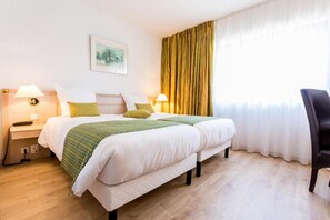 Comfort Twin Room | Desk, free cribs/infant beds, rollaway beds, WiFi - Hôtel du Château (Rocamadour)