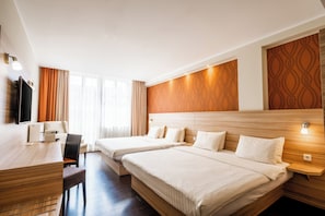 Premium bedding, in-room safe, desk, laptop workspace - Star G Hotel Premium Dresden Altmarkt (Dresden)