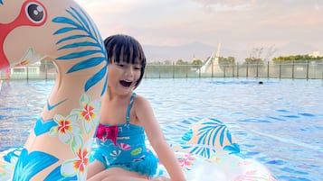 Outdoor pool, open 6:00 AM to 8:00 PM, pool loungers