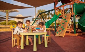 Children’s play area – outdoor