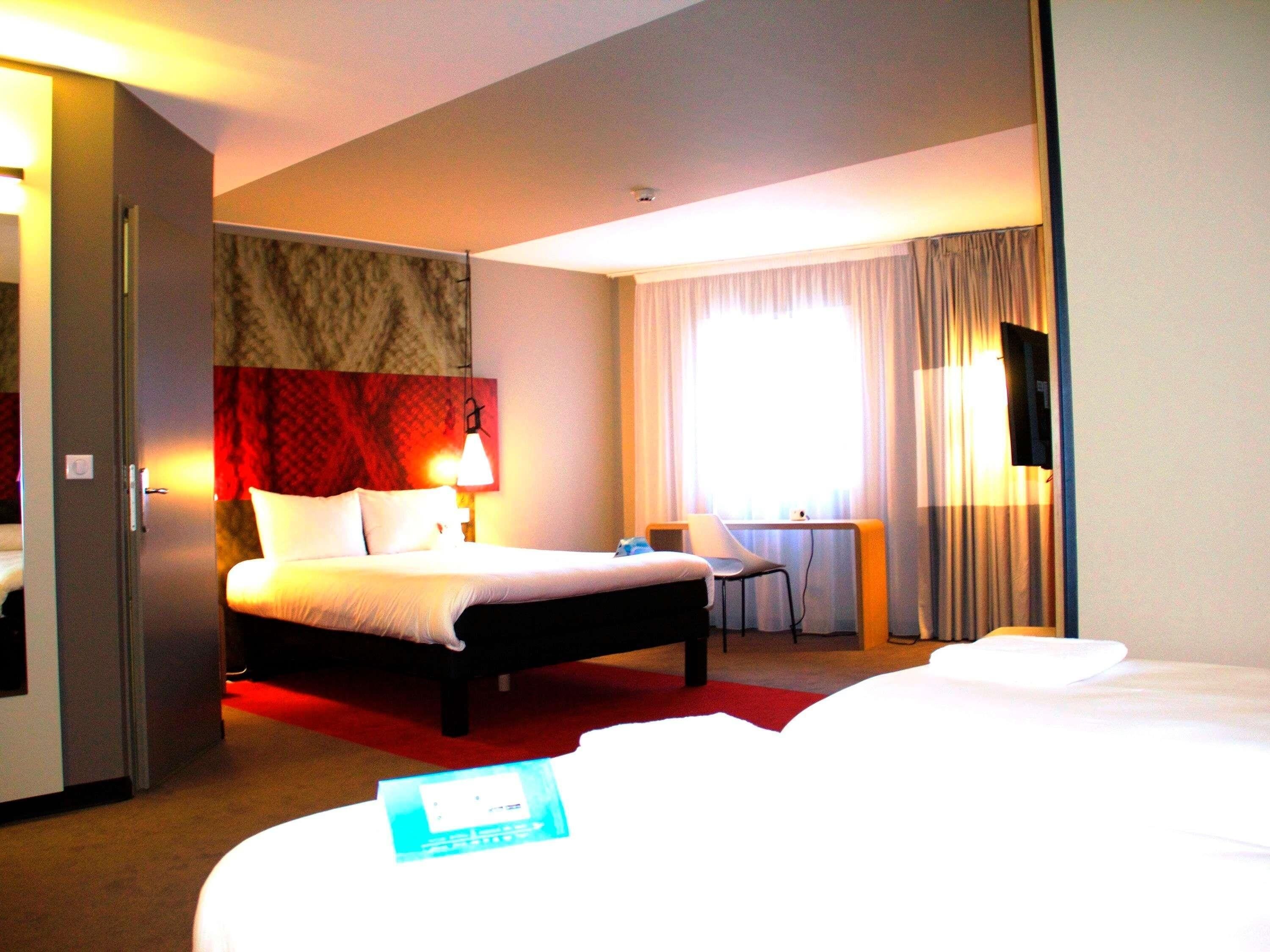 In-room safe, desk, soundproofing, free cribs/infant beds