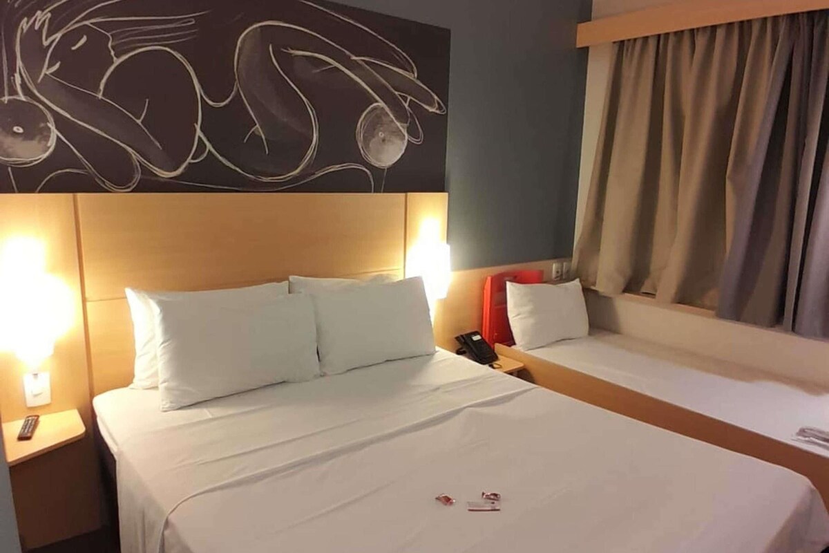 Standard Room, Multiple Beds | Minibar, in-room safe, desk, soundproofing