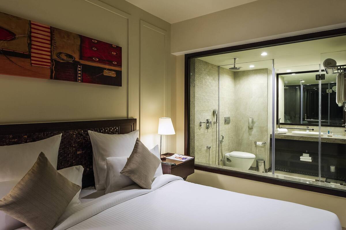 Minibar, in-room safe, desk, blackout curtains