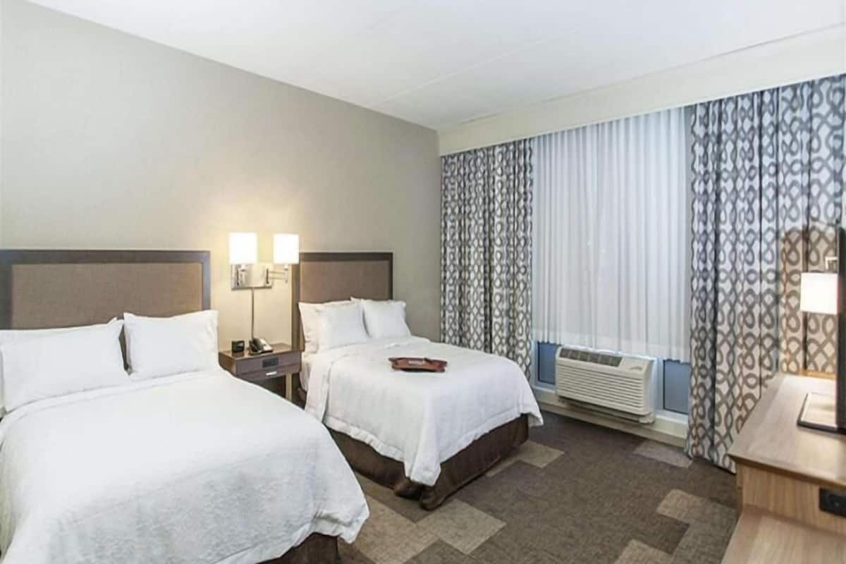 Desk, iron/ironing board, free cribs/infant beds, free WiFi