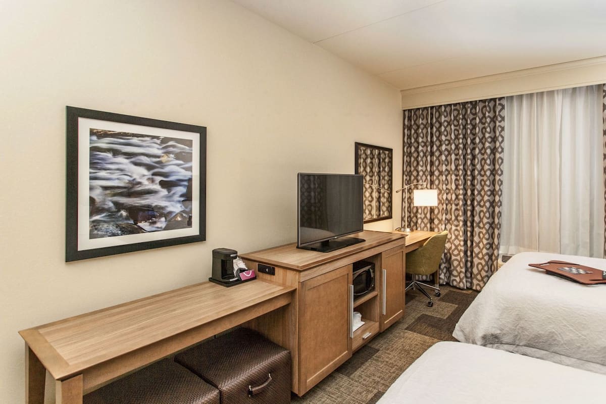 Desk, iron/ironing board, free cribs/infant beds, free WiFi