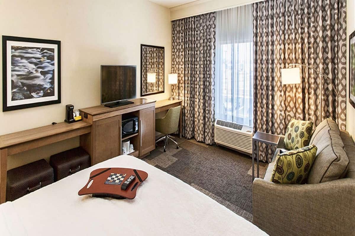 Desk, iron/ironing board, free cribs/infant beds, free WiFi