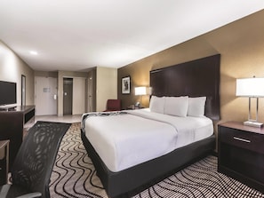 Studio Suite, Non Smoking (1 King Bed) | Pillowtop beds, desk, blackout drapes, iron/ironing board