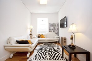 Apartment, 4 Bedrooms | Iron/ironing board, free WiFi - Passion Inn Lisbon Apartments (Lisbon)