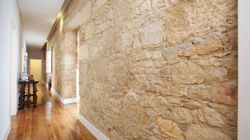 Apartment, 4 Bedrooms | Iron/ironing board, free WiFi