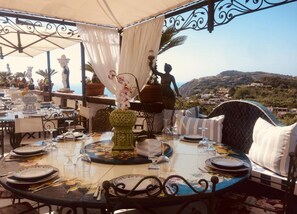 Food court - Villa Neptunus (Forio)