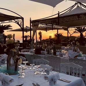 Dinner served, Mediterranean cuisine - Villa Neptunus (Forio)