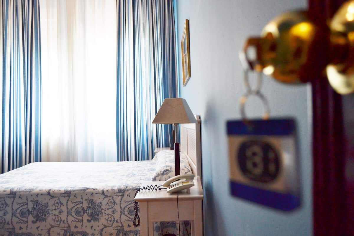 Doppelzimmer | Schreibtisch, kostenloses WLAN