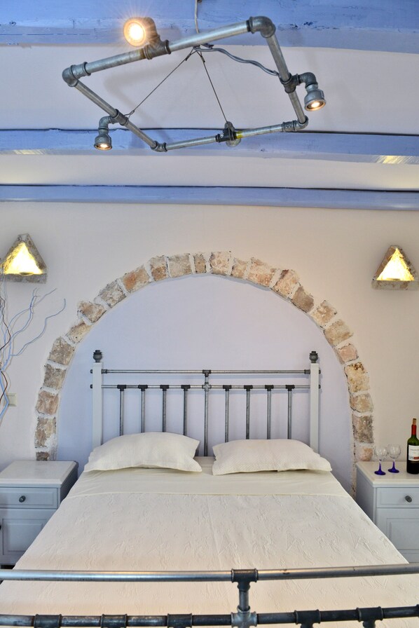 Design Suite, 2 Bedrooms, Ground Floor (some steps down)