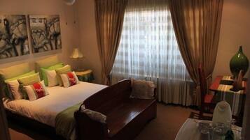 Bureau, rideaux occultants, Wi-Fi gratuit