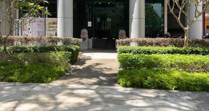 The Quay Hotel West Coast