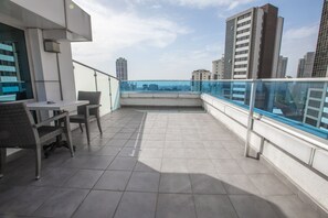 Habitación Deluxe, 1 cama de matrimonio, terraza | Terraza o patio