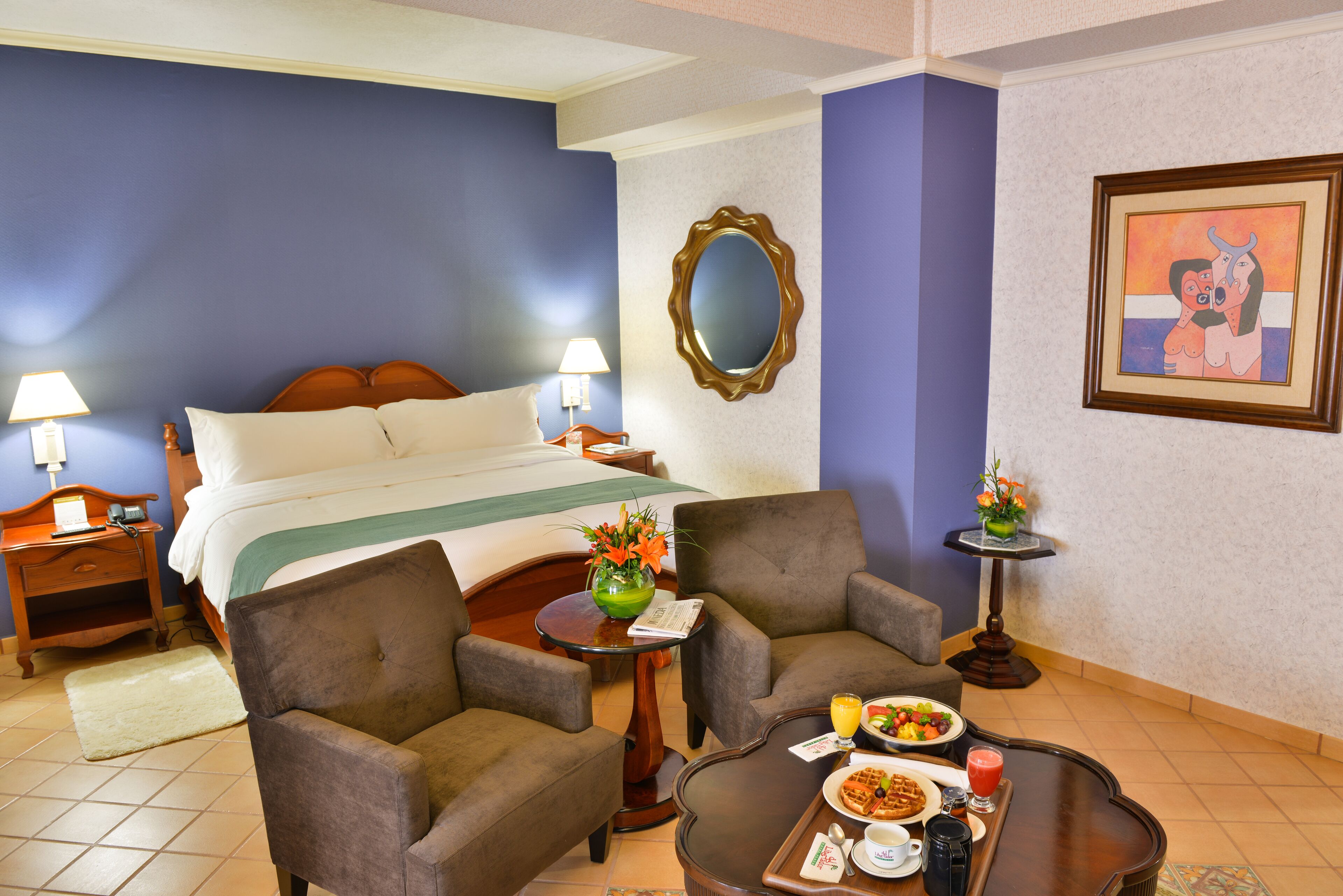 junior suite | premium bedding, in-room safe, desk, soundproofing