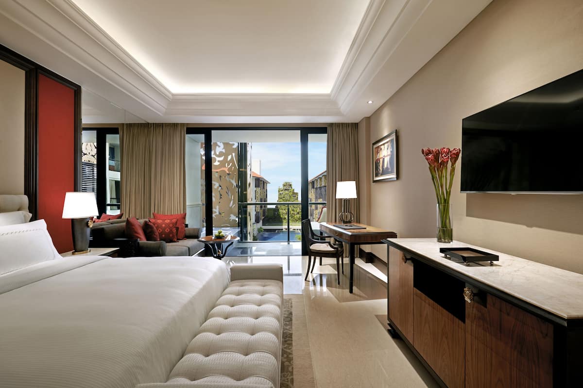 1 bedroom, premium bedding, pillow-top beds, minibar