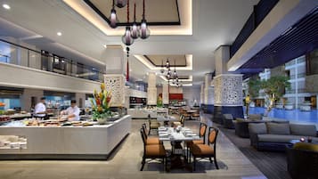Daily buffet breakfast (IDR 360000 per person)