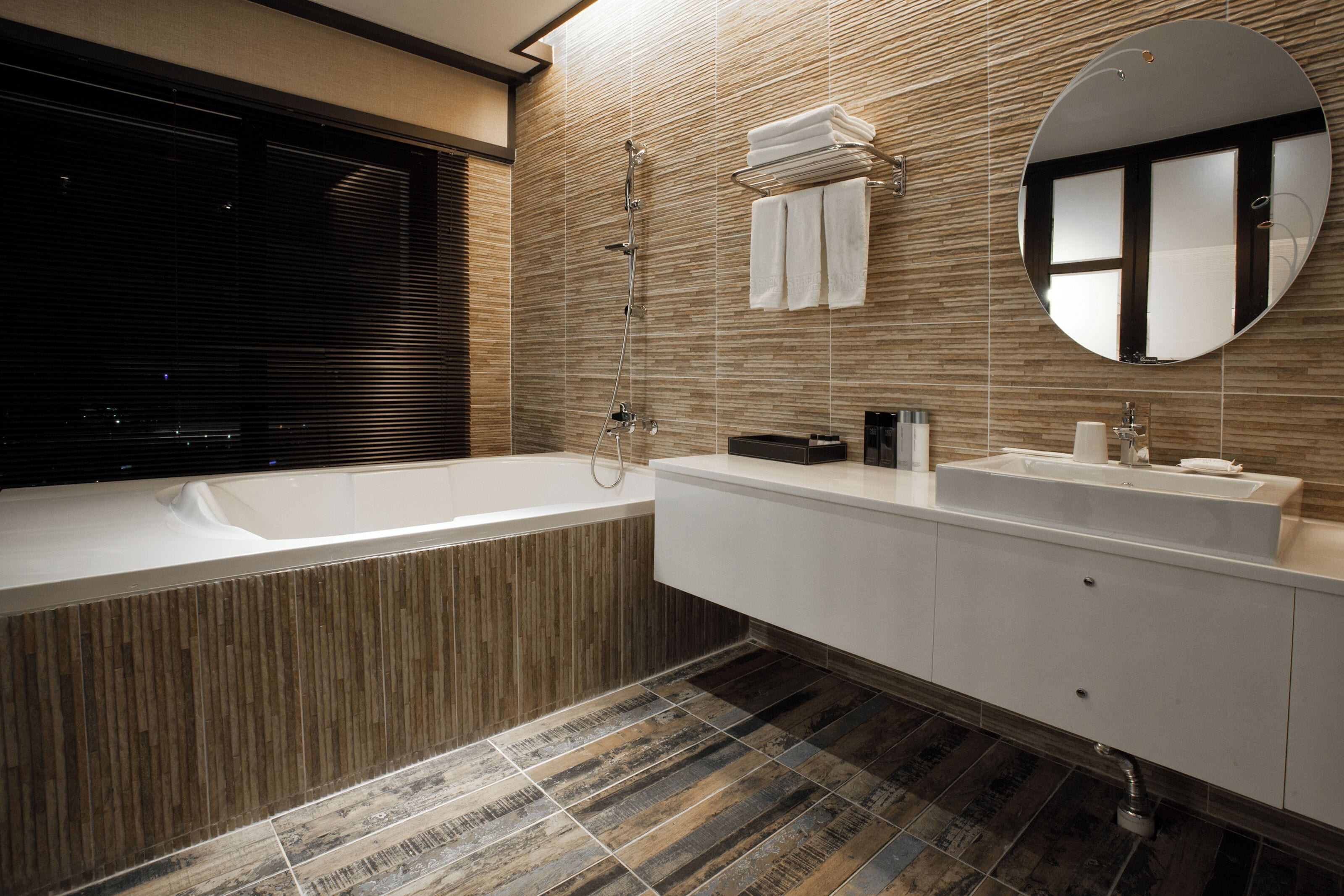 Photo - CS Premier Hotel