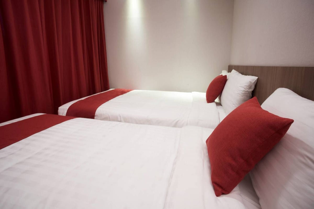 In-room safe, soundproofing, WiFi (free), bed sheets