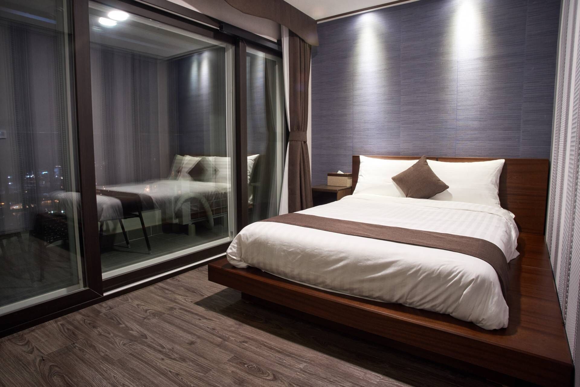 Chambre Double Deluxe | Coffres-forts dans les chambres, chambres insonorisées, Wi-Fi gratuit