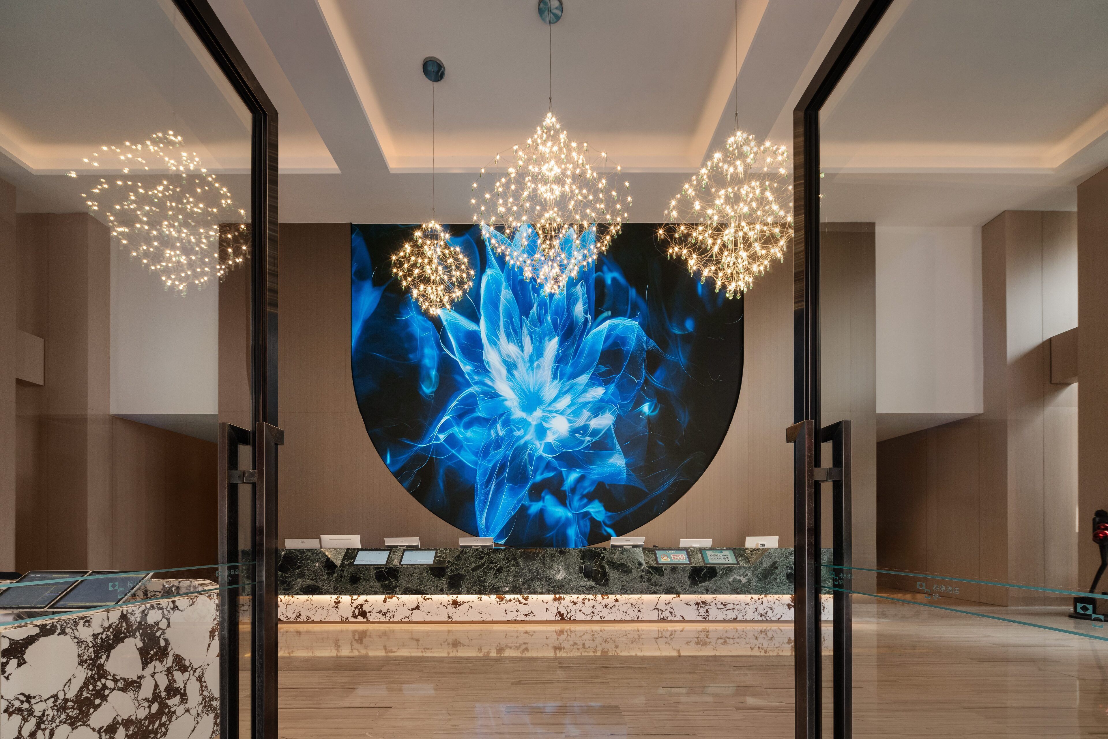 Sauna, bain à remous, hammam, soins corporels, soins d'hydrothérapie