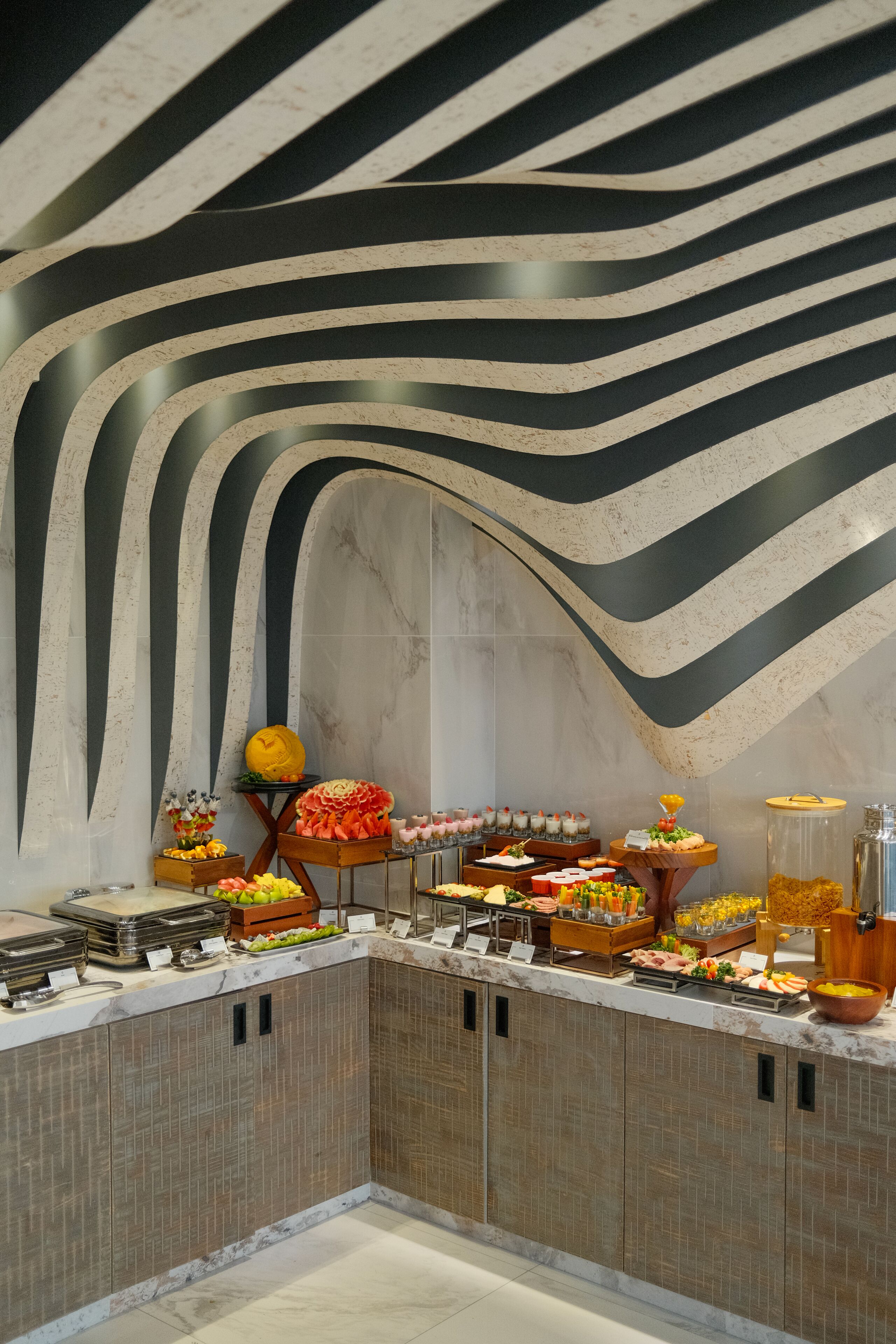 2 restaurants, lunch, dinner, brunch served; asian cuisine