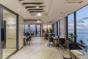 2 restaurants, lunch, dinner, brunch served; Asian cuisine