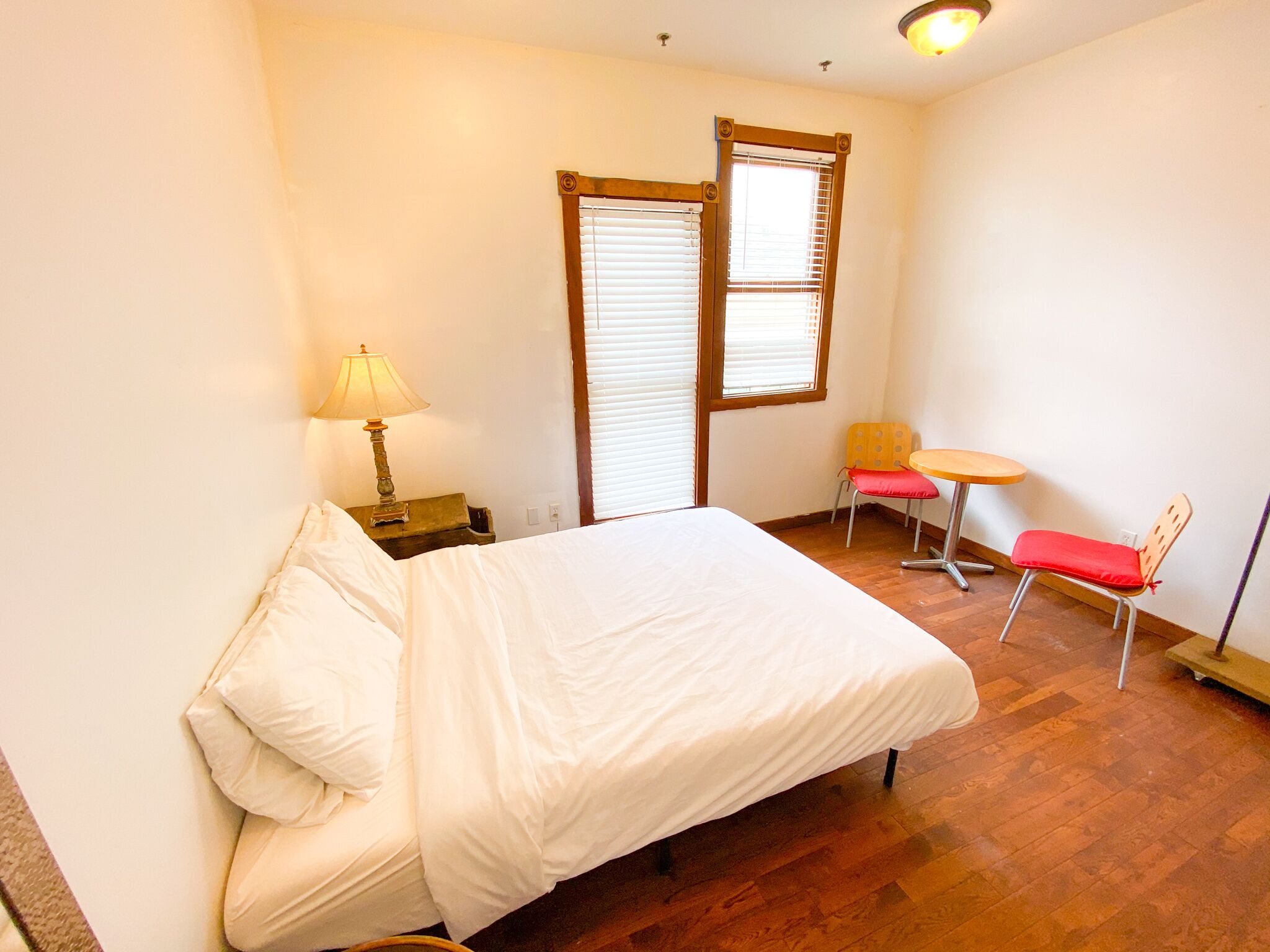  International Travelers House Adventure Hostel