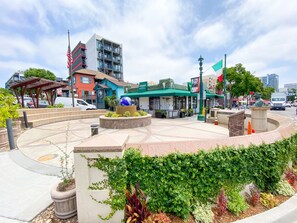 Shopping centre - ITH San Diego Adventure Hostel (San Diego)