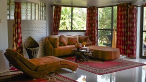 Tomannsrom – executive | Oppholdsområde | Peis