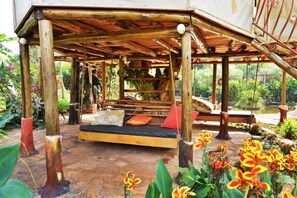 Balcony view - Malakai Eco Lodge (Entebbe)