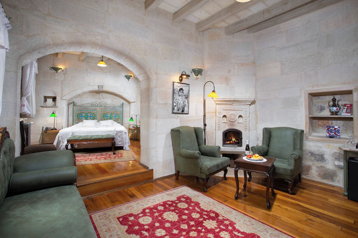Stone King Suite | Rúmföt af bestu gerð, dúnsængur, öryggishólf í herbergi