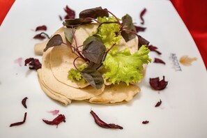 Daily buffet breakfast (USD 15 per person) - Ascott Palace Dhaka (Dhaka)