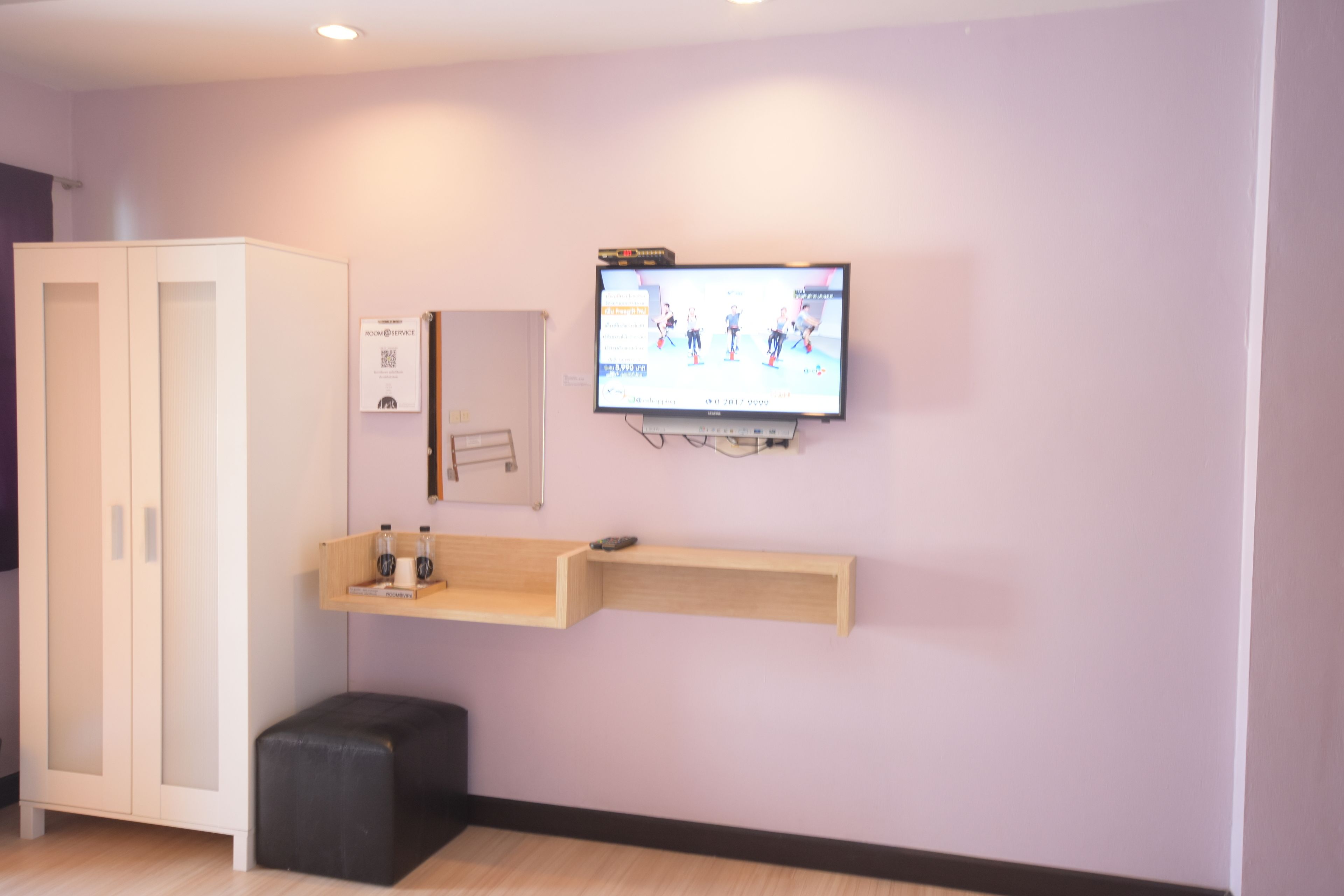 Basic Room, 1 Bedroom | Desk, free WiFi, bed sheets