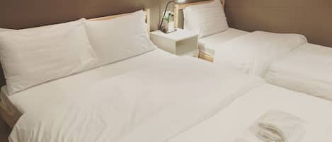 Standard Triple | 1 bedroom, desk, free WiFi