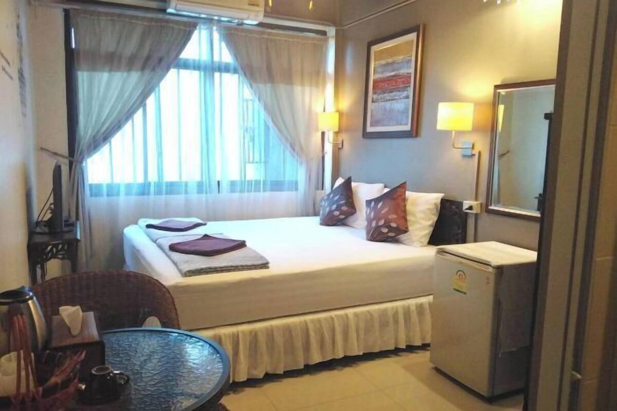 ตู้นิรภัยในห้องพัก, ผ้าม่านกันแสง, Wi-Fi ฟรี, ผ้าปูที่นอน