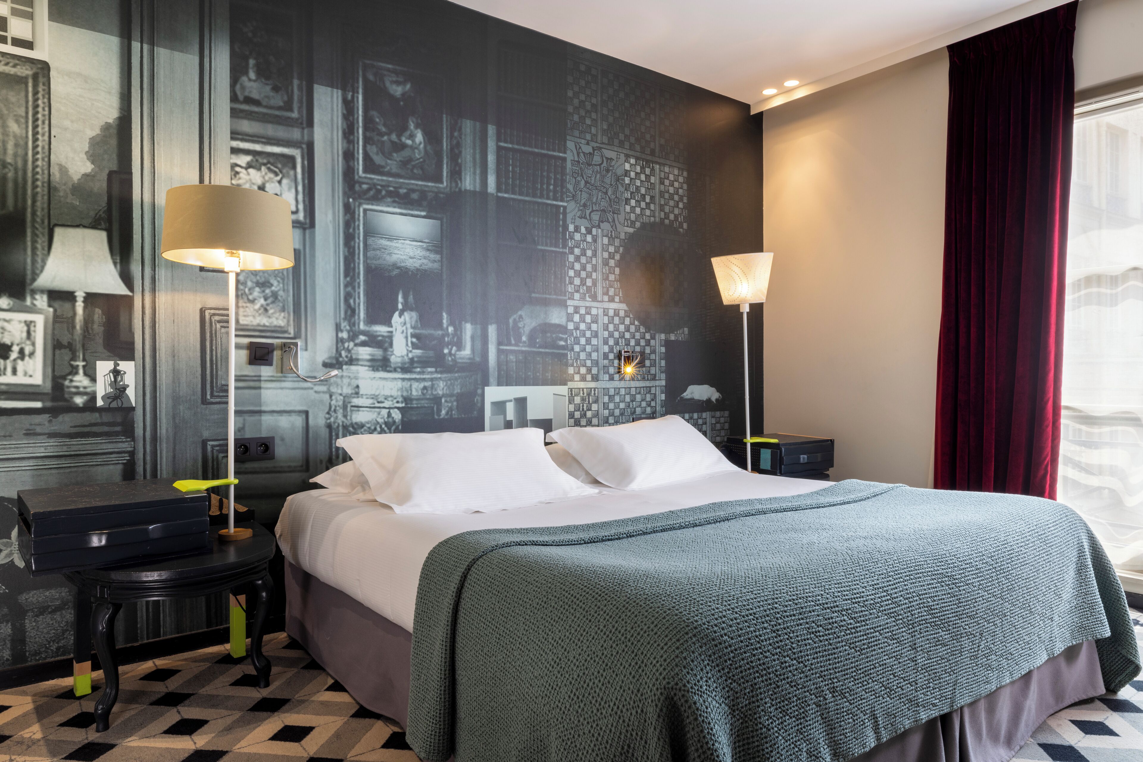 Junior Suite | Minibar, Zimmersafe, Verdunkelungsvorhänge, schallisolierte Zimmer