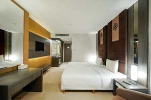 Kamar Twin Deluks | Minibar, brankas, meja kerja, dan Wi-Fi gratis