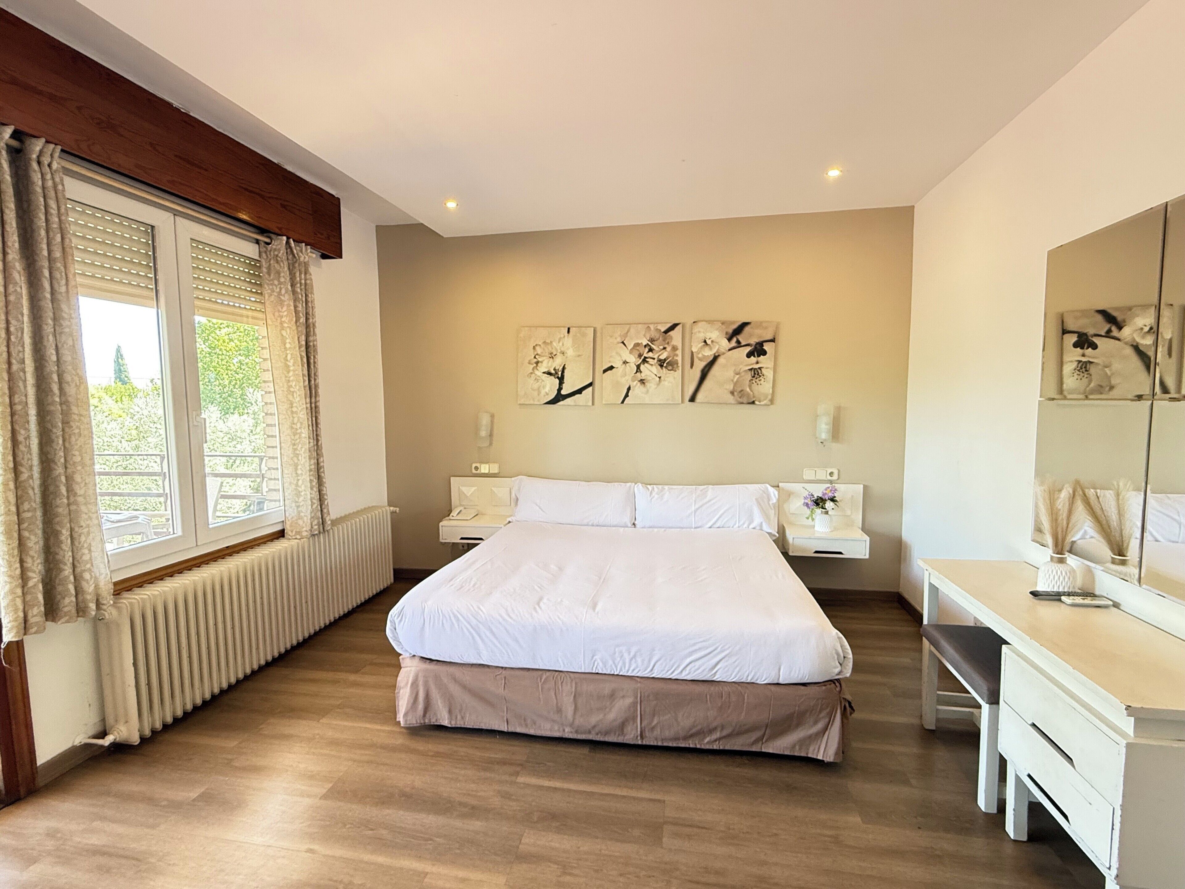 In-room safe, desk, blackout curtains, free WiFi