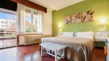 Coffres-forts dans les chambres, bureau, rideaux occultants