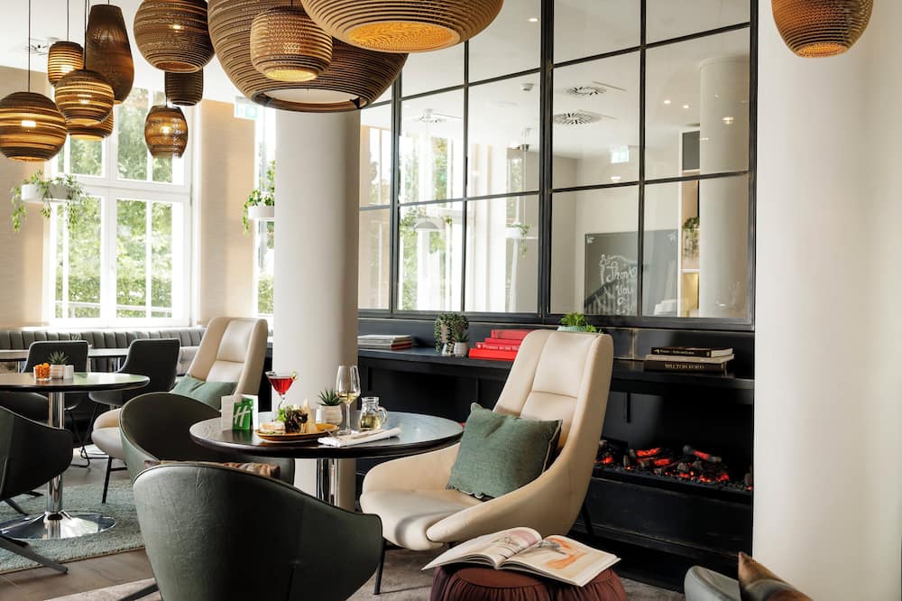 Holiday Inn Dresden - Am Zwinger by IHG