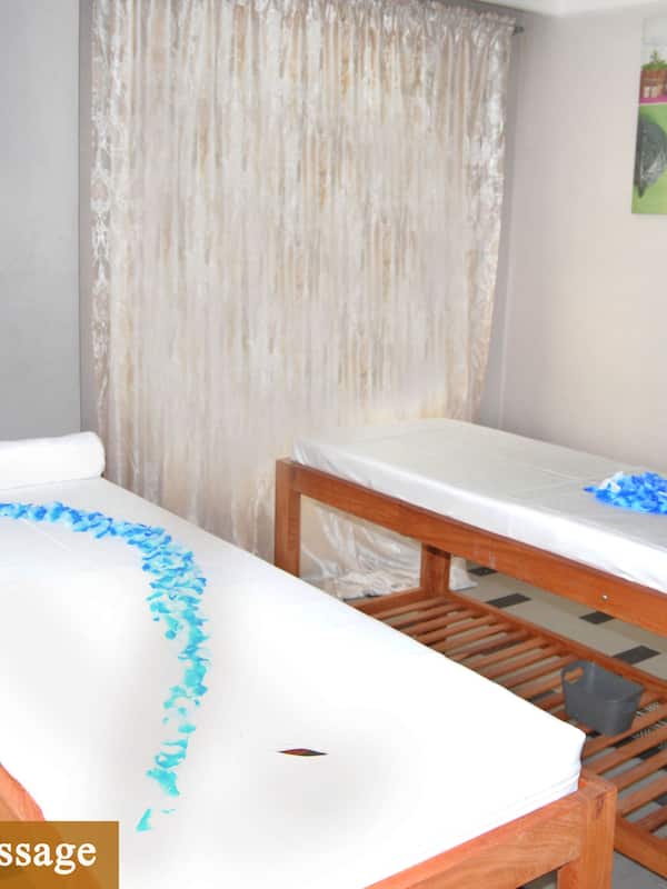 Sale per trattamenti di coppia, sauna, vasca idromassaggio, bagno turco