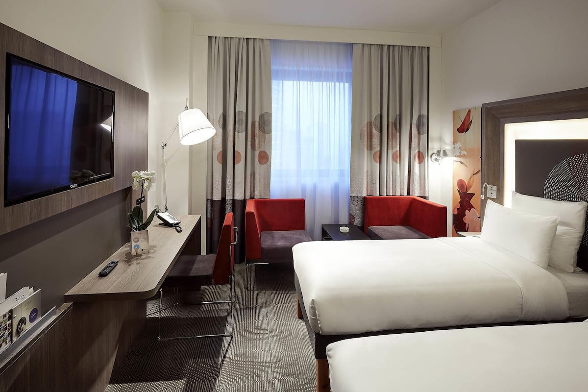 Chambre Supérieure avec lits jumeaux, 2 lits une place | Minibar, coffres-forts dans les chambres, bureau, chambres insonorisées